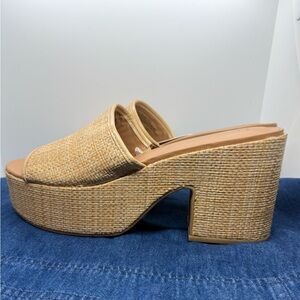 Platform Sandals Beige Ricky a new day size 11